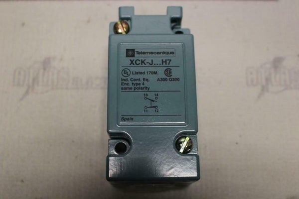 TELEMECANIQUE ZCKJ11H7 LIMIT SWITCH BODY